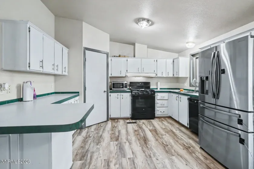 3330 Della, Fallon, Nevada 89406, 3 Bedrooms Bedrooms, ,2 BathroomsBathrooms,Residential,Residential,Della,0,260010767