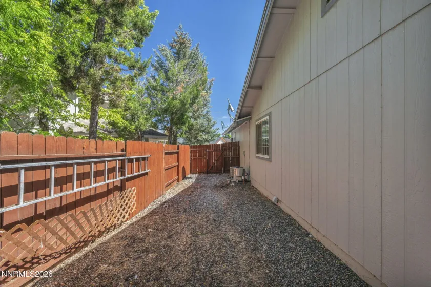 609 Armory, Carson City, Nevada 89701, 3 Bedrooms Bedrooms, ,2 BathroomsBathrooms,Residential,Residential,Armory,0,260010768