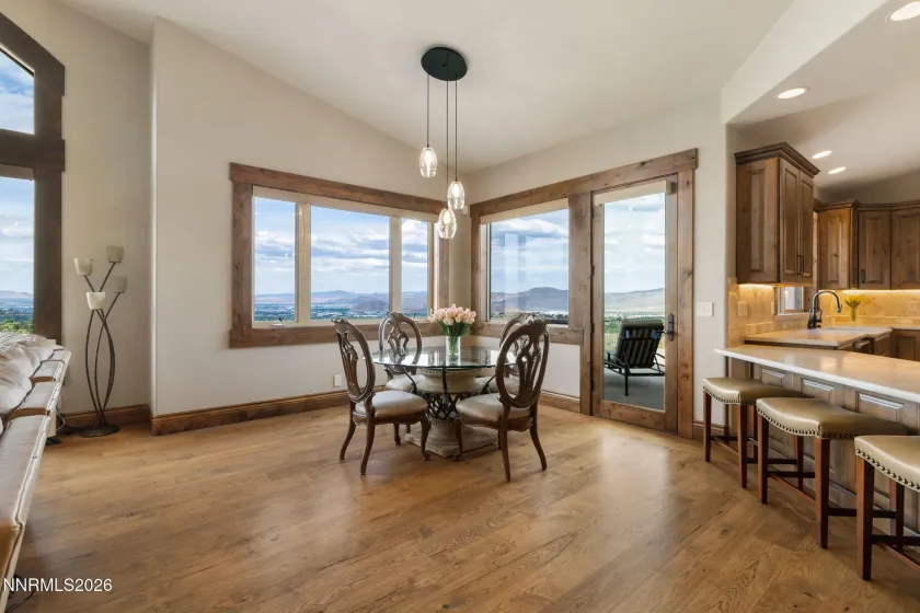 386 Questa, Reno, Nevada 89511, 6 Bedrooms Bedrooms, ,5 BathroomsBathrooms,Residential,Residential,Questa,0,260010771
