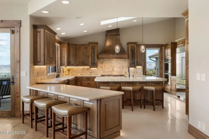 386 Questa, Reno, Nevada 89511, 6 Bedrooms Bedrooms, ,5 BathroomsBathrooms,Residential,Residential,Questa,0,260010771