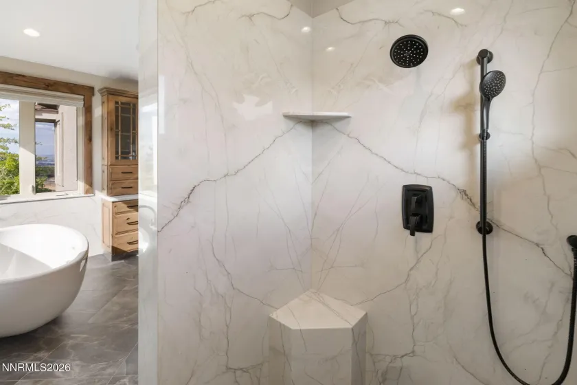 386 Questa, Reno, Nevada 89511, 6 Bedrooms Bedrooms, ,5 BathroomsBathrooms,Residential,Residential,Questa,0,260010771