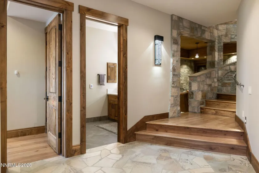 386 Questa, Reno, Nevada 89511, 6 Bedrooms Bedrooms, ,5 BathroomsBathrooms,Residential,Residential,Questa,0,260010771