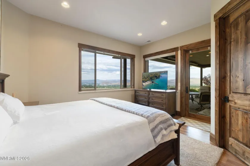 386 Questa, Reno, Nevada 89511, 6 Bedrooms Bedrooms, ,5 BathroomsBathrooms,Residential,Residential,Questa,0,260010771
