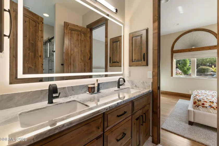 386 Questa, Reno, Nevada 89511, 6 Bedrooms Bedrooms, ,5 BathroomsBathrooms,Residential,Residential,Questa,0,260010771