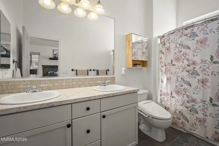 1727 Blue Oak, Fernley, Nevada 89408, 3 Bedrooms Bedrooms, ,2 BathroomsBathrooms,Residential,Residential,Blue Oak,0,260010773