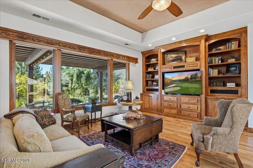5960 Cartier, Reno, Nevada 89511, 3 Bedrooms Bedrooms, ,3 BathroomsBathrooms,Residential,Residential,Cartier,0,260010774