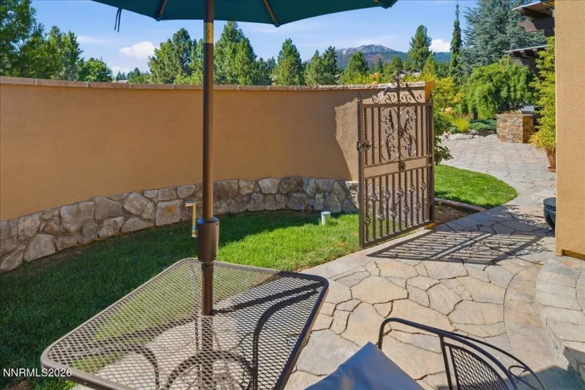 5960 Cartier, Reno, Nevada 89511, 3 Bedrooms Bedrooms, ,3 BathroomsBathrooms,Residential,Residential,Cartier,0,260010774