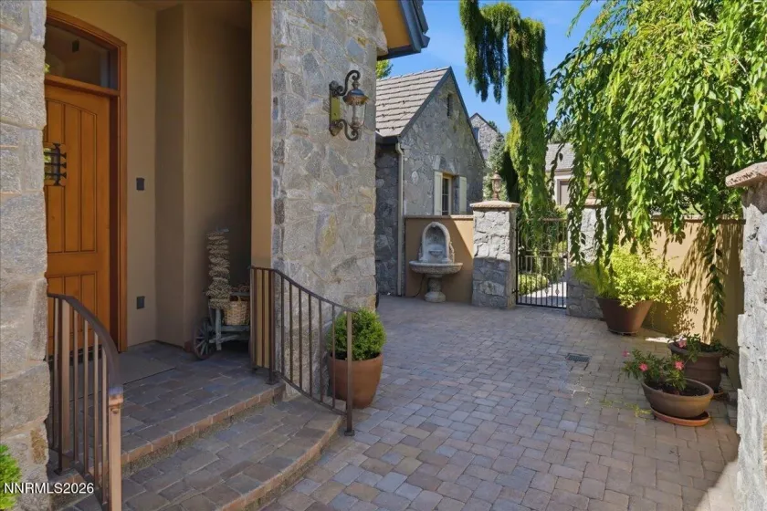 5960 Cartier, Reno, Nevada 89511, 3 Bedrooms Bedrooms, ,3 BathroomsBathrooms,Residential,Residential,Cartier,0,260010774