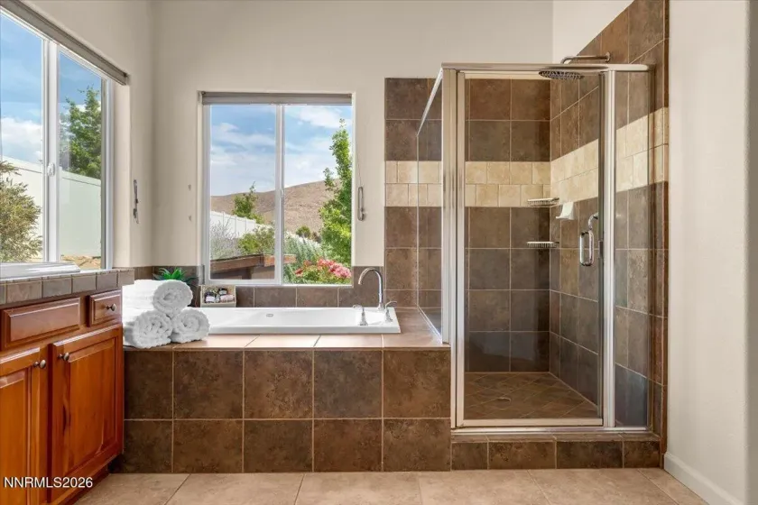 12200 Hidden Hills, Sparks, Nevada 89441, 5 Bedrooms Bedrooms, ,3 BathroomsBathrooms,Residential,Residential,Hidden Hills,0,260010775