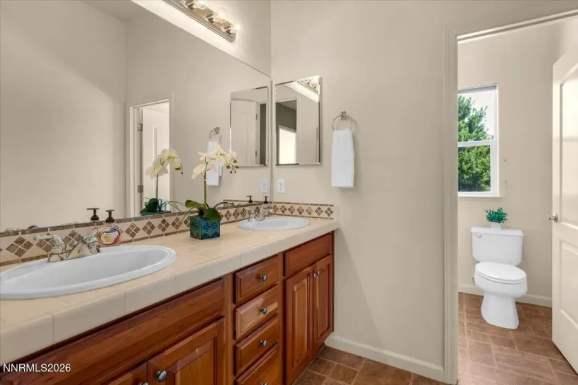 12200 Hidden Hills, Sparks, Nevada 89441, 5 Bedrooms Bedrooms, ,3 BathroomsBathrooms,Residential,Residential,Hidden Hills,0,260010775