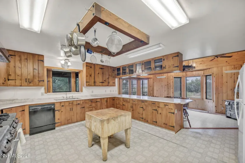 100 Burke, Wellington, Nevada 89444, 4 Bedrooms Bedrooms, ,2 BathroomsBathrooms,Residential,Residential,Burke,0,260010780
