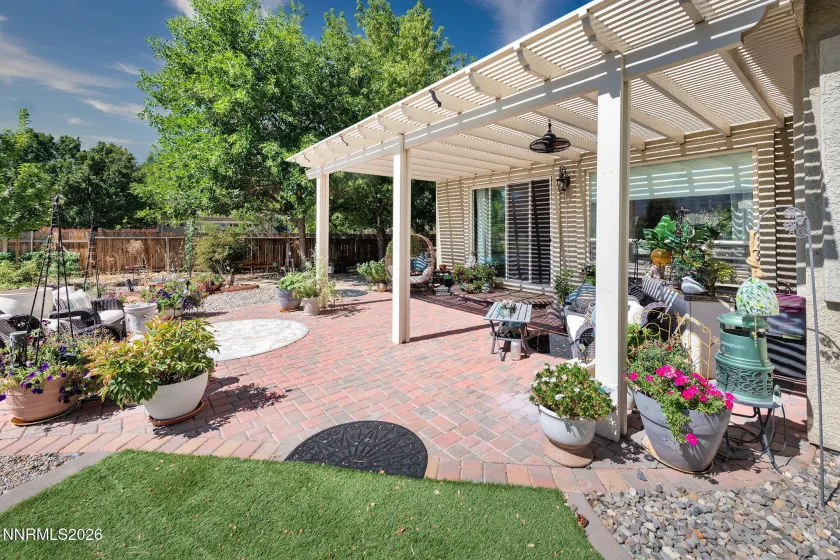 Full Patio
