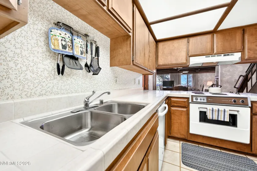 333 Ski, Incline Village, Nevada 89451, 2 Bedrooms Bedrooms, ,2 BathroomsBathrooms,Residential,Residential,Ski,0,260010838