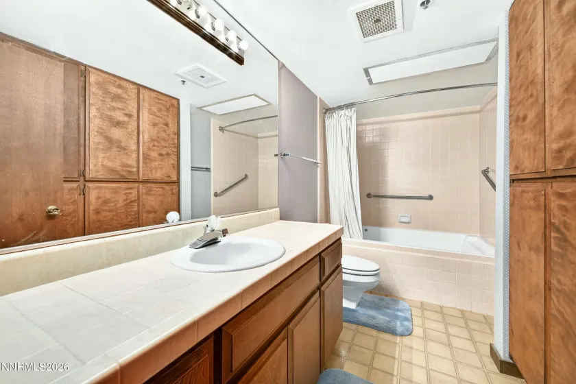 333 Ski, Incline Village, Nevada 89451, 2 Bedrooms Bedrooms, ,2 BathroomsBathrooms,Residential,Residential,Ski,0,260010838