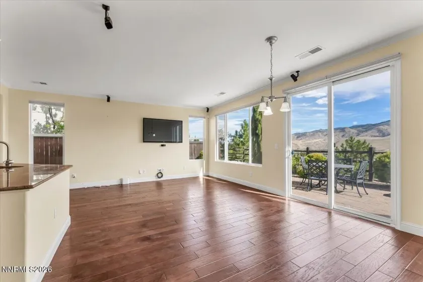 9130 Mount Pleasant, Reno, Nevada 89523, 2 Bedrooms Bedrooms, ,2 BathroomsBathrooms,Residential,Residential,Mount Pleasant,0,260010839