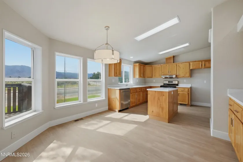 2 Bryan, Carson City, Nevada 89706, 3 Bedrooms Bedrooms, ,2 BathroomsBathrooms,Residential,Residential,Bryan,0,260010840