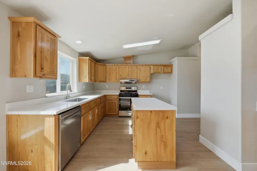 2 Bryan, Carson City, Nevada 89706, 3 Bedrooms Bedrooms, ,2 BathroomsBathrooms,Residential,Residential,Bryan,0,260010840