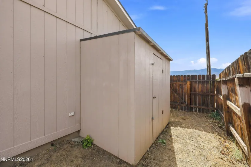2 Bryan, Carson City, Nevada 89706, 3 Bedrooms Bedrooms, ,2 BathroomsBathrooms,Residential,Residential,Bryan,0,260010840