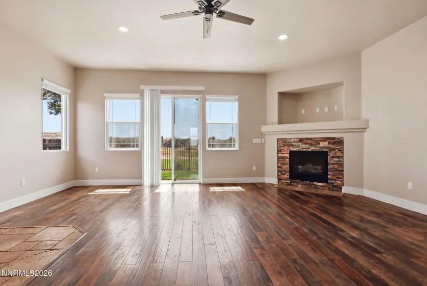1101 Turnberry, Sparks, Nevada 89436, 3 Bedrooms Bedrooms, ,2 BathroomsBathrooms,Residential,Residential,Turnberry,0,260010846