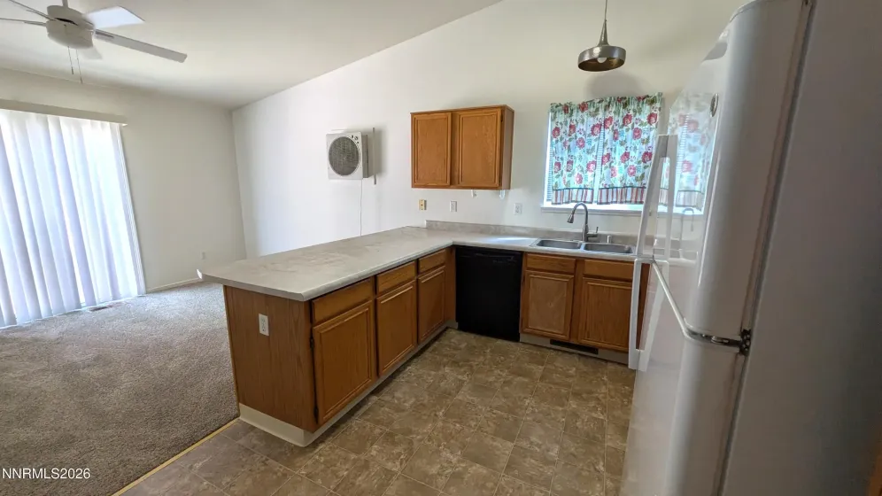6424 Miwok, Sun Valley, Nevada 89433, 3 Bedrooms Bedrooms, ,2 BathroomsBathrooms,Residential,Residential,Miwok,0,260010854