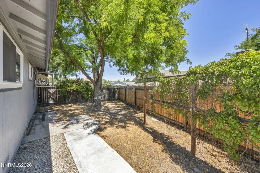 345 Gault, Sparks, Nevada 89431, 3 Bedrooms Bedrooms, ,2 BathroomsBathrooms,Residential,Residential,Gault,0,260010857