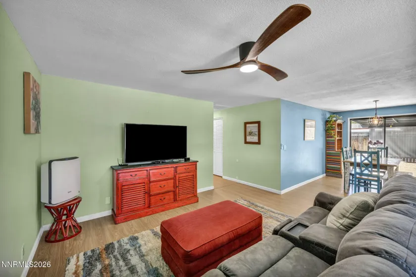 345 Gault, Sparks, Nevada 89431, 3 Bedrooms Bedrooms, ,2 BathroomsBathrooms,Residential,Residential,Gault,0,260010857