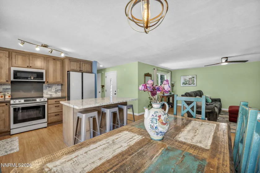 345 Gault, Sparks, Nevada 89431, 3 Bedrooms Bedrooms, ,2 BathroomsBathrooms,Residential,Residential,Gault,0,260010857