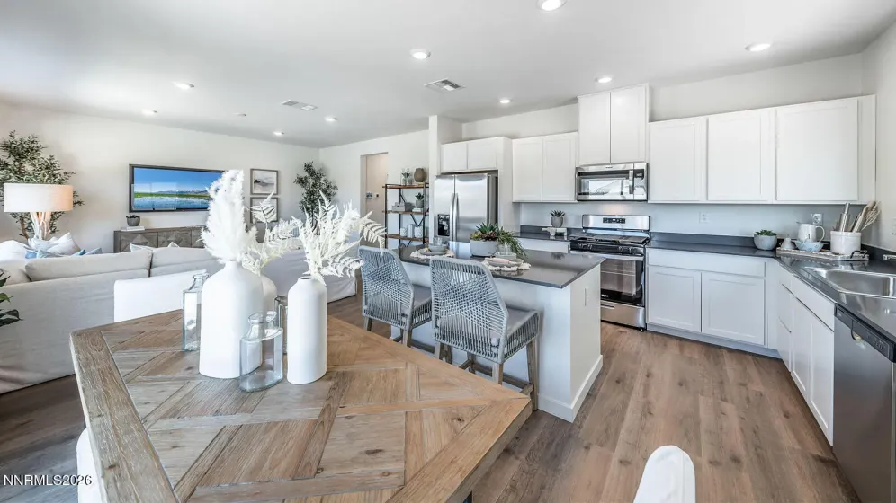 2305 Unionville, Reno, Nevada 89506, 4 Bedrooms Bedrooms, ,3 BathroomsBathrooms,Residential,Residential,Unionville,0,260010864