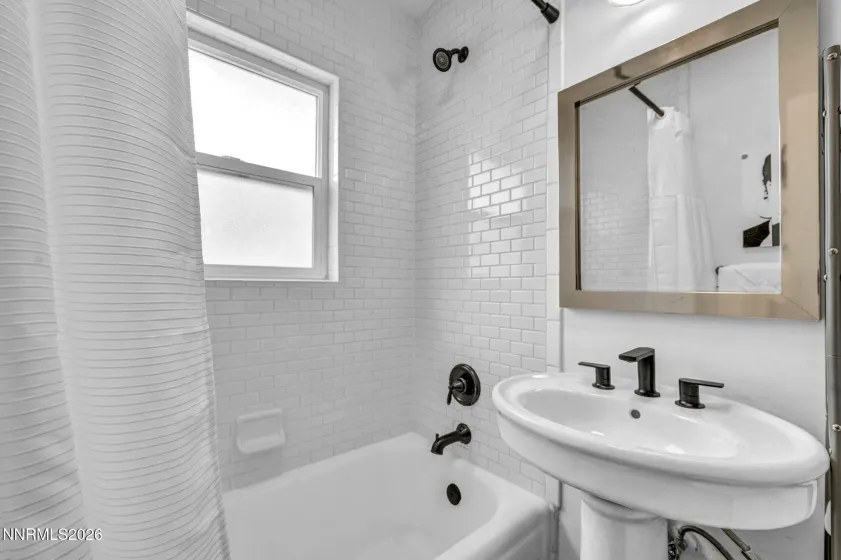 574 Reno, Reno, Nevada 89509, 4 Bedrooms Bedrooms, ,3 BathroomsBathrooms,Residential Lease,Manufactured,Reno,0,260010869