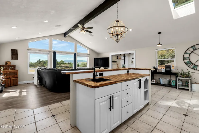 150 Sky Ranch, Sparks, Nevada 89441, 4 Bedrooms Bedrooms, ,2 BathroomsBathrooms,Residential,Residential,Sky Ranch,0,260010871