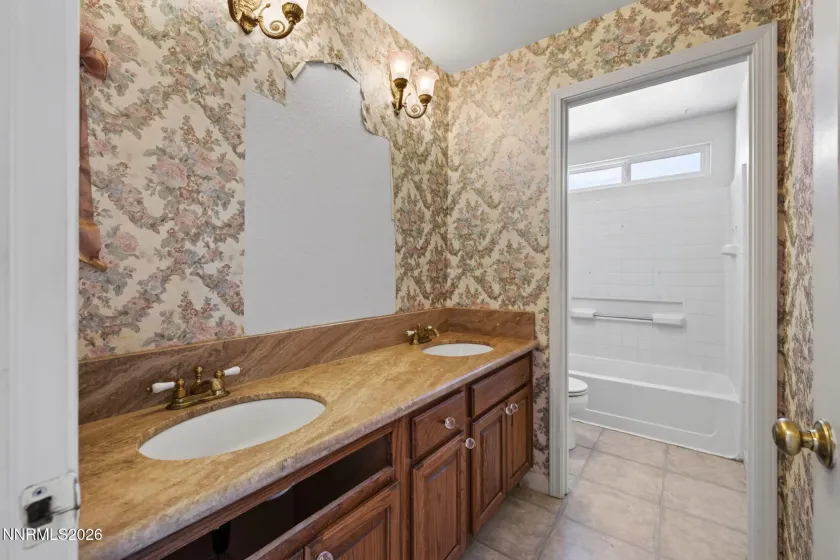 2526 Libero, Sparks, Nevada 89436, 5 Bedrooms Bedrooms, ,3 BathroomsBathrooms,Residential,Residential,Libero,0,260010872