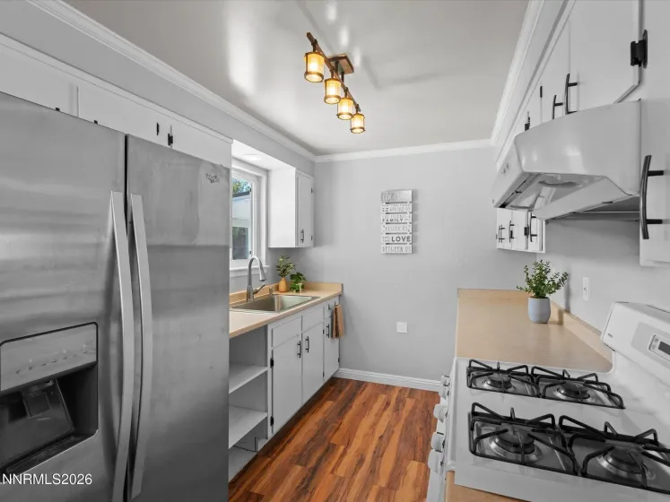 941 Armstrong, Carson City, Nevada 89701, 3 Bedrooms Bedrooms, ,2 BathroomsBathrooms,Residential,Residential,Armstrong,0,260010873