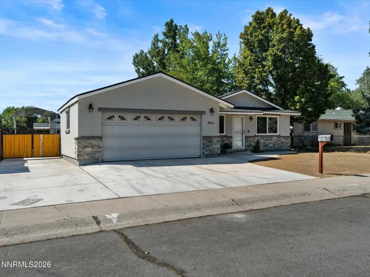 941 Armstrong, Carson City, Nevada 89701, 3 Bedrooms Bedrooms, ,2 BathroomsBathrooms,Residential,Residential,Armstrong,0,260010873