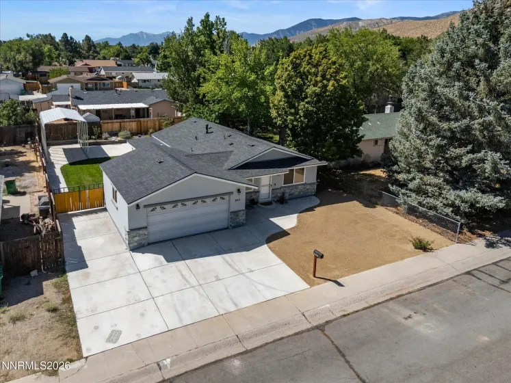 941 Armstrong, Carson City, Nevada 89701, 3 Bedrooms Bedrooms, ,2 BathroomsBathrooms,Residential,Residential,Armstrong,0,260010873