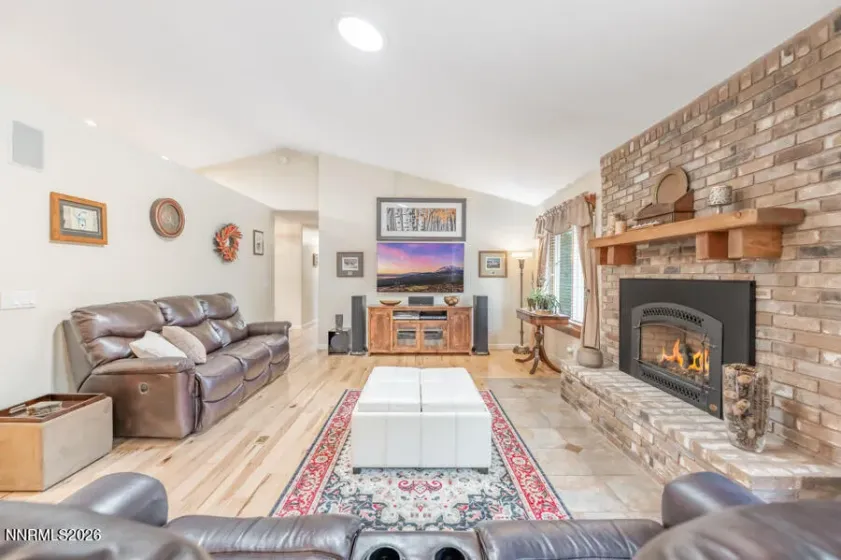 12405 Creek Crest, Reno, Nevada 89511, 3 Bedrooms Bedrooms, ,2 BathroomsBathrooms,Residential,Residential,Creek Crest,0,260010876
