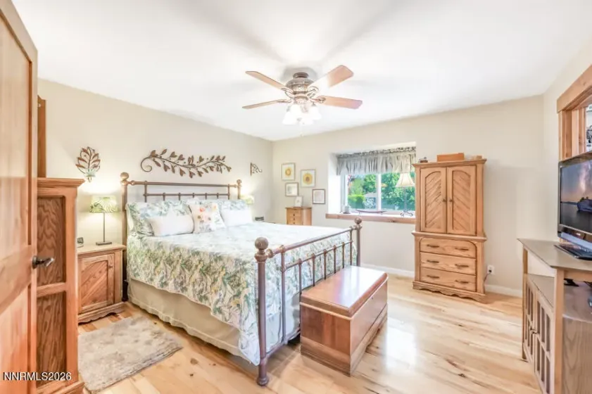 12405 Creek Crest, Reno, Nevada 89511, 3 Bedrooms Bedrooms, ,2 BathroomsBathrooms,Residential,Residential,Creek Crest,0,260010876