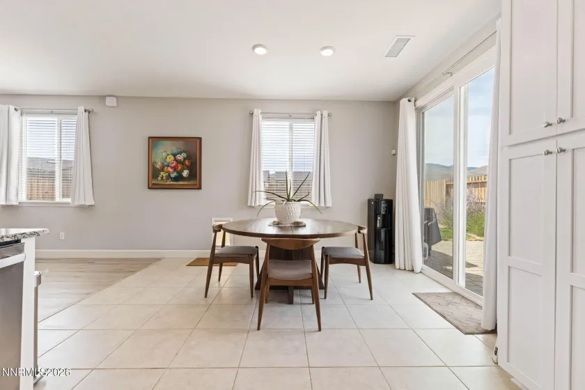 1136 Chalk Bluff, Carson City, Nevada 89701, 3 Bedrooms Bedrooms, ,2 BathroomsBathrooms,Residential,Residential,Chalk Bluff,0,260010877