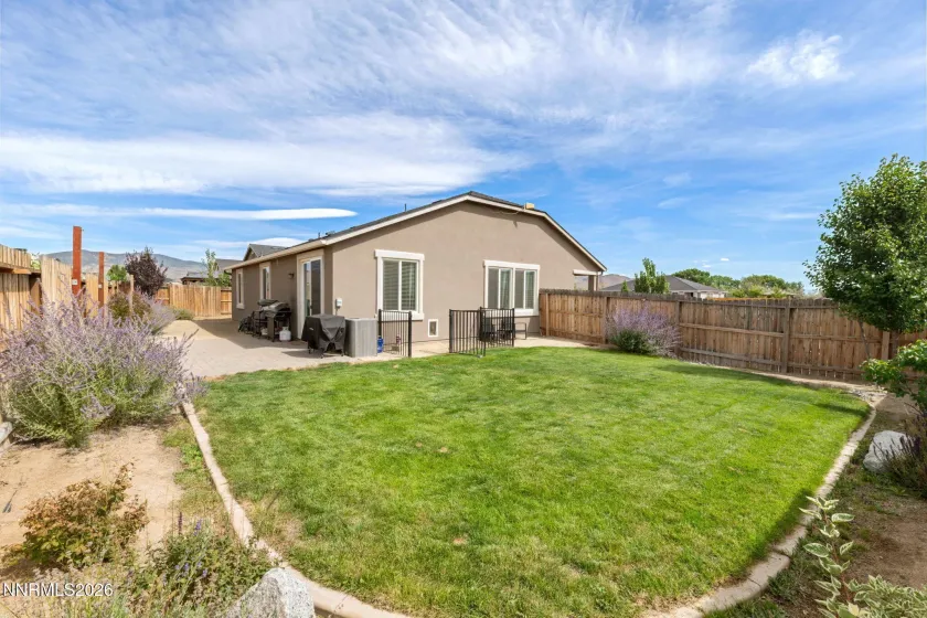 1136 Chalk Bluff, Carson City, Nevada 89701, 3 Bedrooms Bedrooms, ,2 BathroomsBathrooms,Residential,Residential,Chalk Bluff,0,260010877