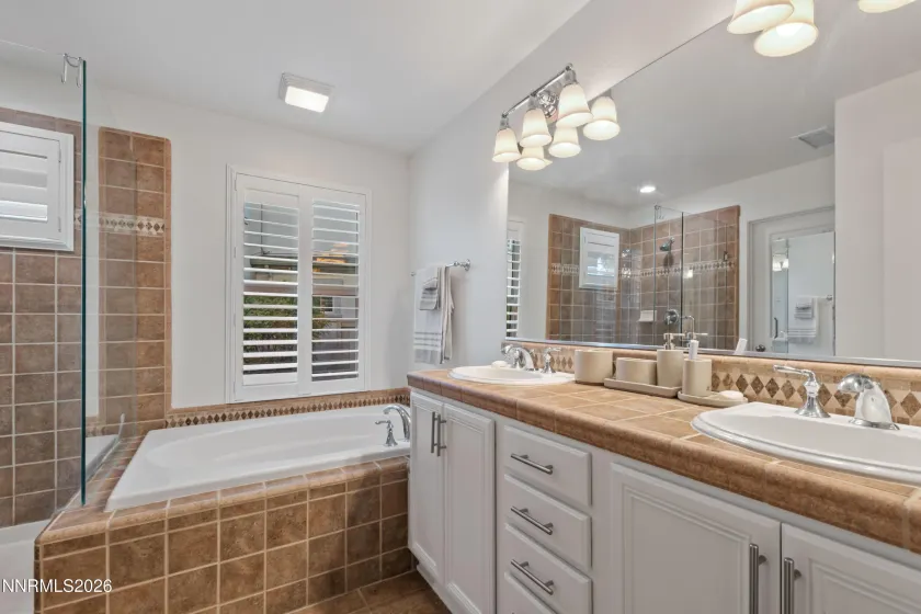7640 Stone Bluff, Reno, Nevada 89523, 3 Bedrooms Bedrooms, ,3 BathroomsBathrooms,Residential,Residential,Stone Bluff,0,260010878