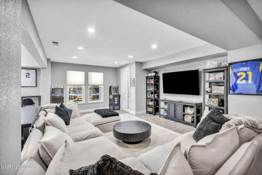4883 Elkcreek, Reno, Nevada 89519, 5 Bedrooms Bedrooms, ,4 BathroomsBathrooms,Residential,Residential,Elkcreek,0,260010881