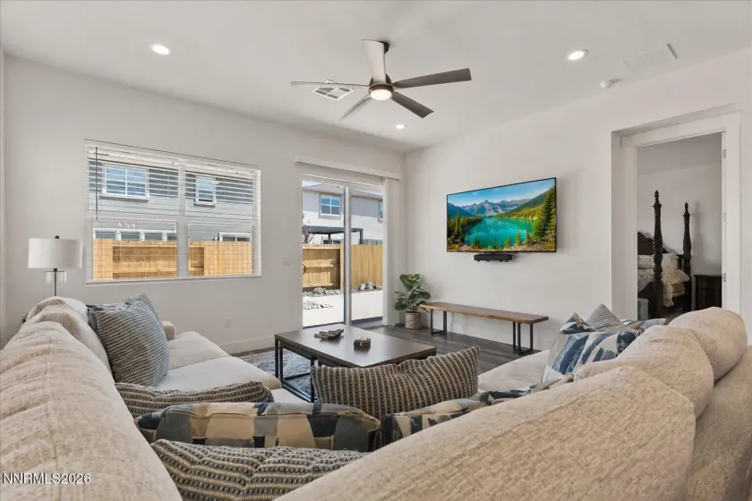 7732 Boulder Falls, Sparks, Nevada 89436, 3 Bedrooms Bedrooms, ,2 BathroomsBathrooms,Residential,Residential,Boulder Falls,0,260010882