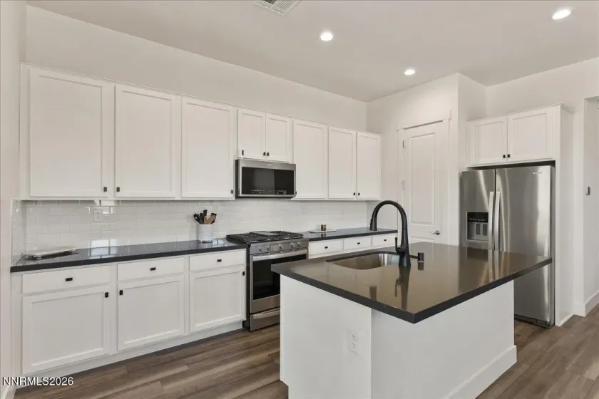 7732 Boulder Falls, Sparks, Nevada 89436, 3 Bedrooms Bedrooms, ,2 BathroomsBathrooms,Residential,Residential,Boulder Falls,0,260010882