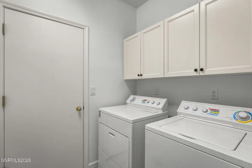 6162 Carriage House, Reno, Nevada 89519, 3 Bedrooms Bedrooms, ,2 BathroomsBathrooms,Residential,Residential,Carriage House,0,260010884