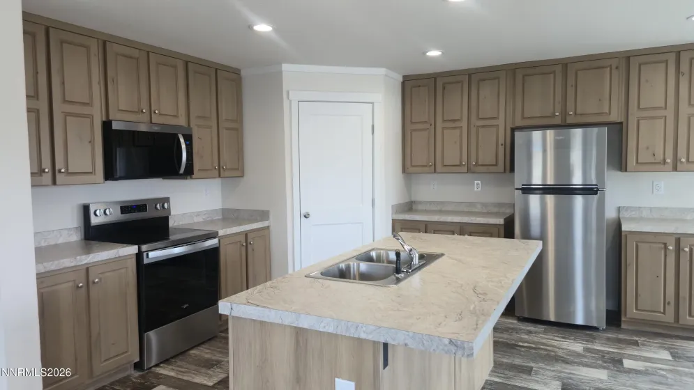 7995 Cheyenne, Stagecoach, Nevada 89429, 3 Bedrooms Bedrooms, ,2 BathroomsBathrooms,Residential,Residential,Cheyenne,0,260010886