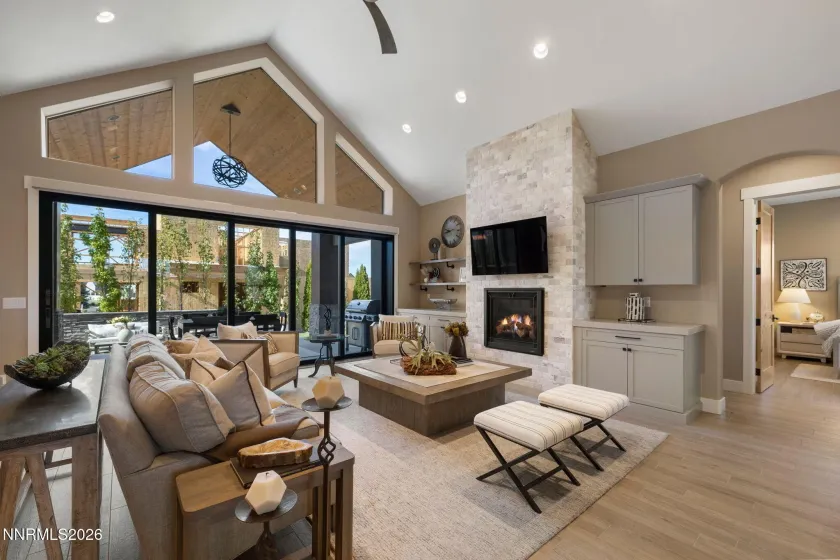 611 Silver Charm, Reno, Nevada 89511, 4 Bedrooms Bedrooms, ,4 BathroomsBathrooms,Residential,Residential,Silver Charm,0,260010887