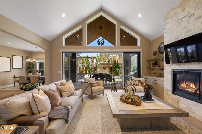 611 Silver Charm, Reno, Nevada 89511, 4 Bedrooms Bedrooms, ,4 BathroomsBathrooms,Residential,Residential,Silver Charm,0,260010887