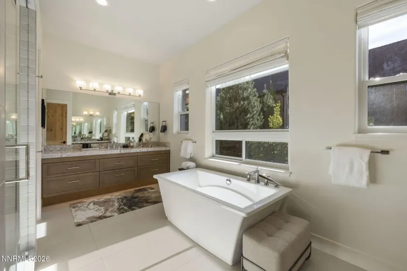 611 Silver Charm, Reno, Nevada 89511, 4 Bedrooms Bedrooms, ,4 BathroomsBathrooms,Residential,Residential,Silver Charm,0,260010887