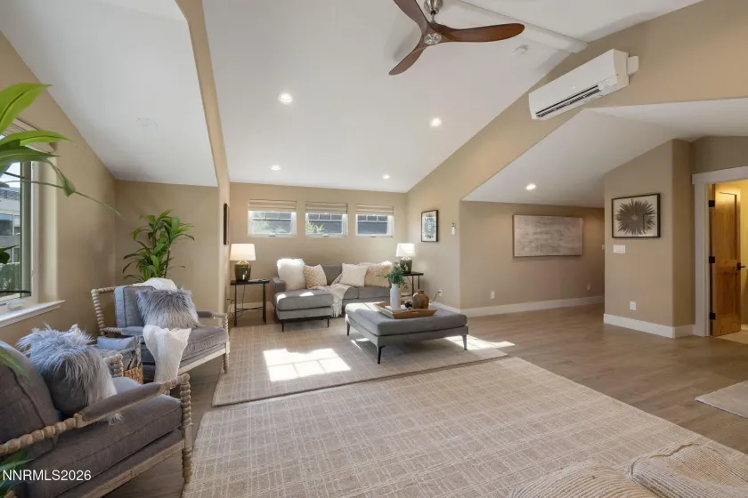 611 Silver Charm, Reno, Nevada 89511, 4 Bedrooms Bedrooms, ,4 BathroomsBathrooms,Residential,Residential,Silver Charm,0,260010887