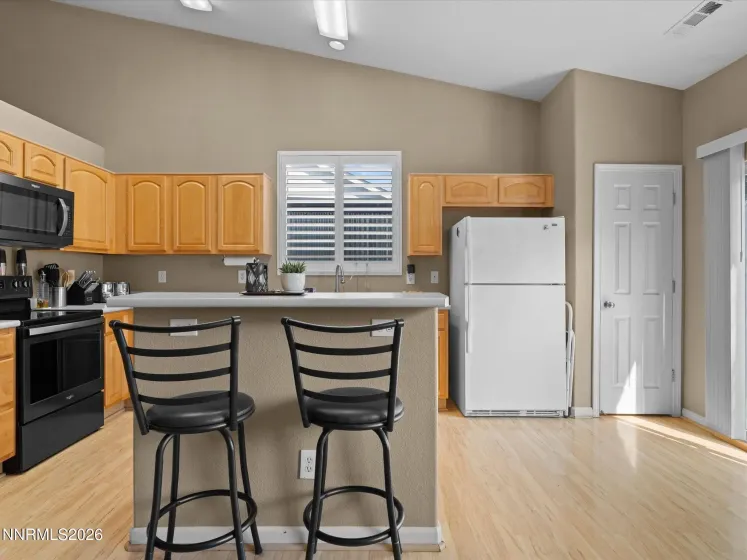 9275 Rising Moon, Reno, Nevada 89506, 4 Bedrooms Bedrooms, ,2 BathroomsBathrooms,Residential,Residential,Rising Moon,0,260010889