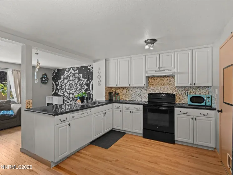 300 Allouette, Carson City, Nevada 89701, 2 Bedrooms Bedrooms, ,2 BathroomsBathrooms,Residential,Residential,Allouette,0,260010892